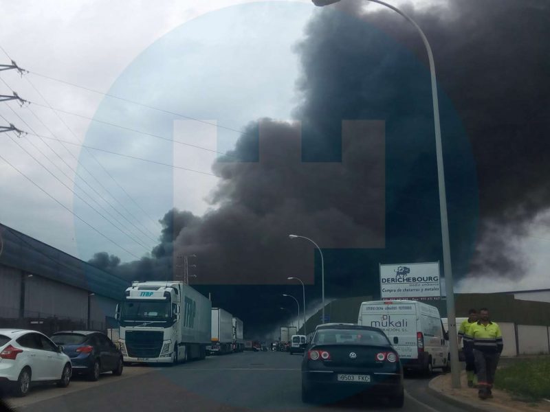 Incendio en el Polígono La Red /Guillermo Marcos