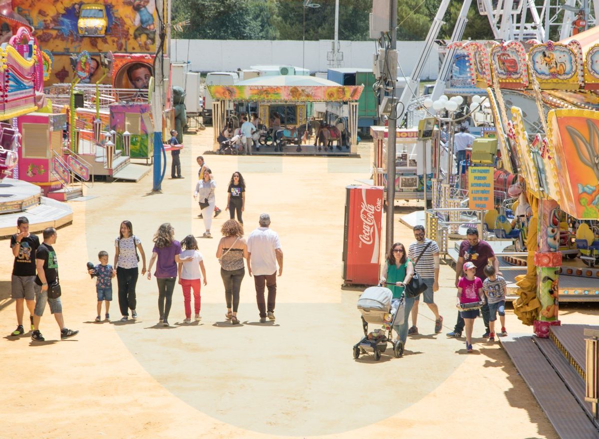Ambiente de feria domingo
