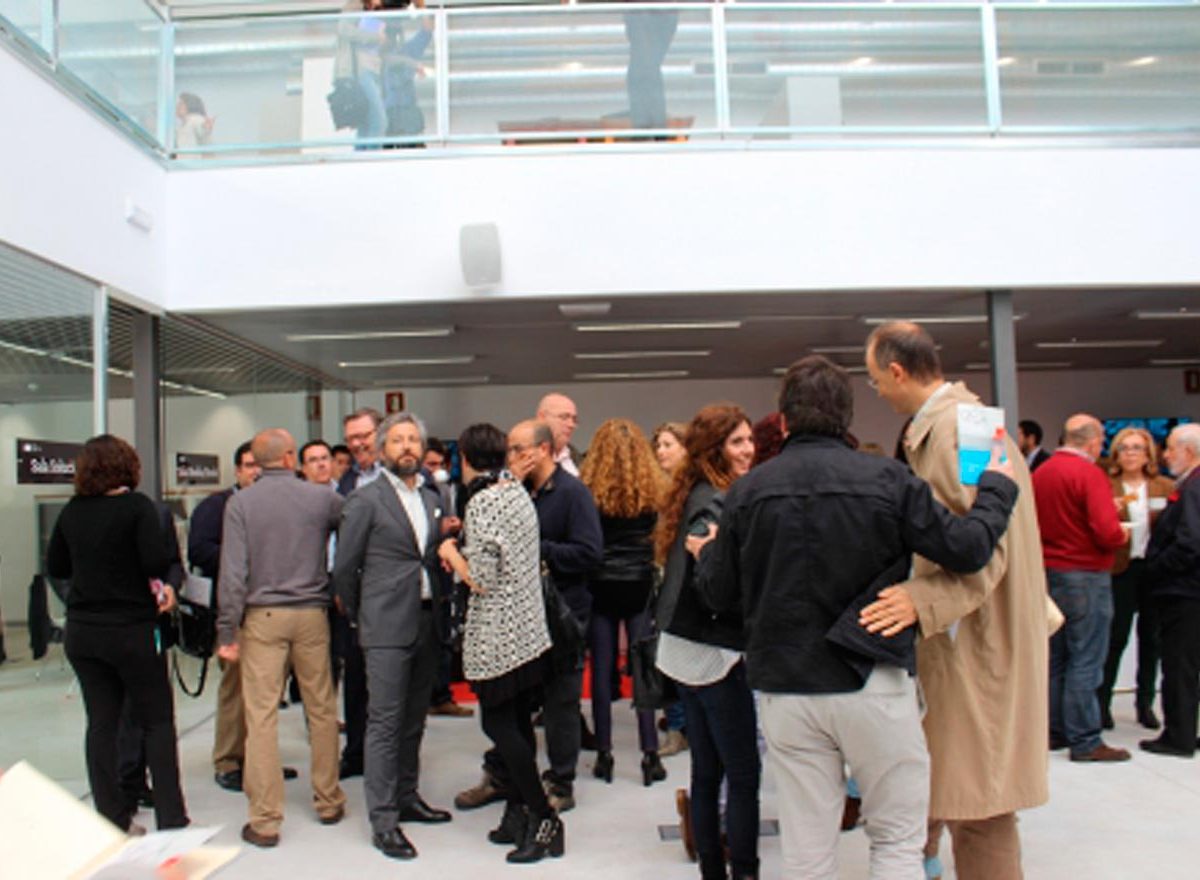 Centro de Innovación Empresarial 'La Procesadora' /LVA