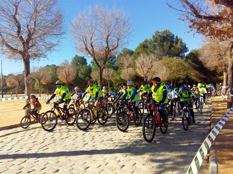 Jornada de deporte en la naturaluza /LVA