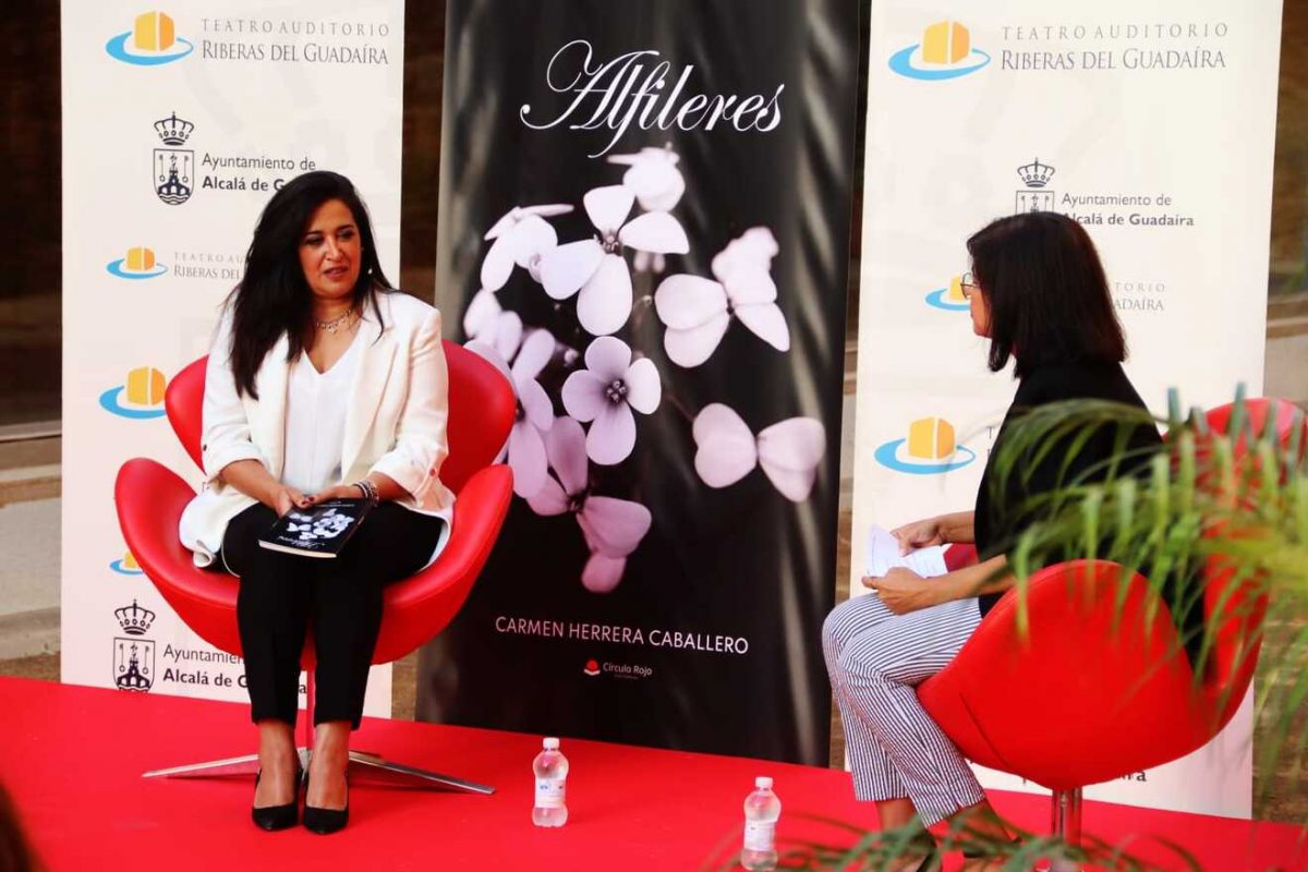 Presentación de 'Alfileres', de Carmen Herrera / Ayto.