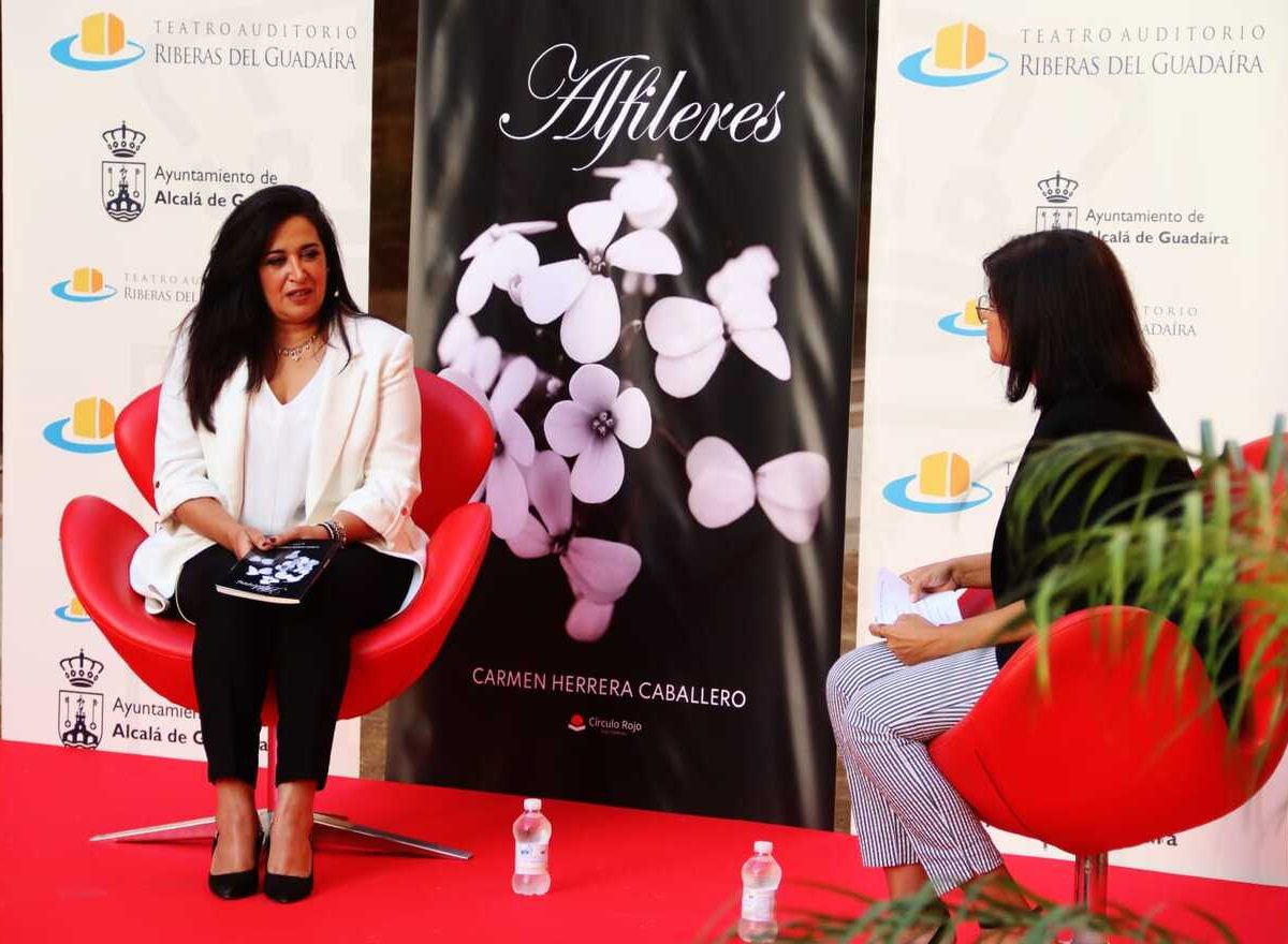 Presentación de 'Alfileres', de Carmen Herrera / Ayto.