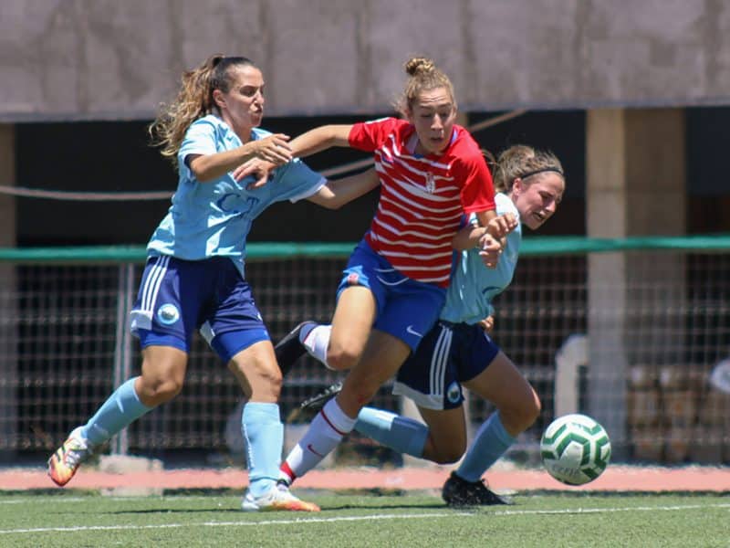 Ciudad Alcalá CF ante el Granada CF / Ciudad Alcalá