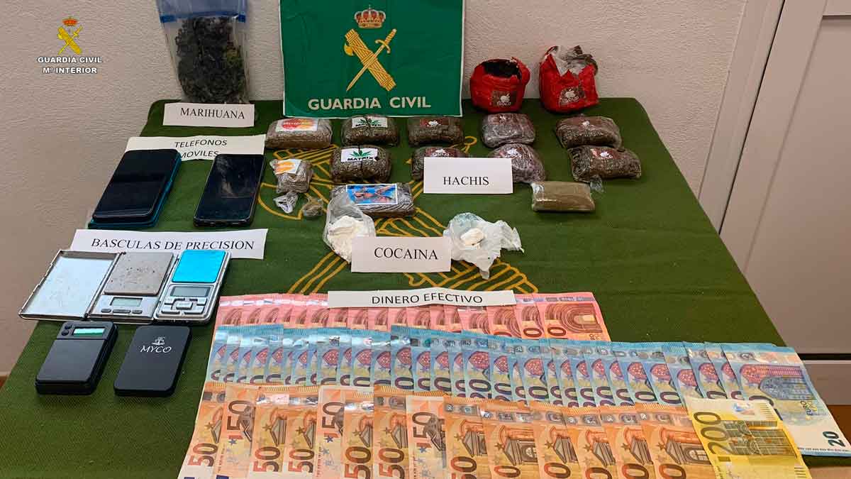 Material incautado por la Guardia Civil