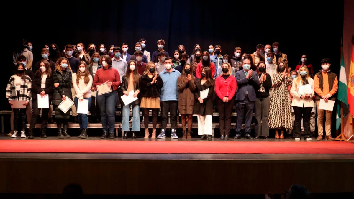 Entrega de premios al Mérito Académico en Alcalá en 2022