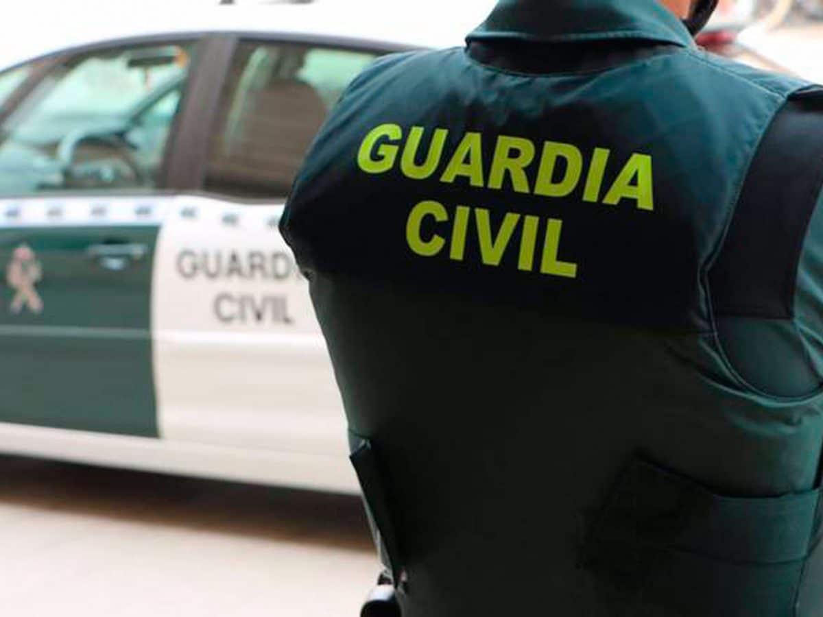 Archivo - Agentes de la Guardia Civil. - María José López - Europa Press - Archivo