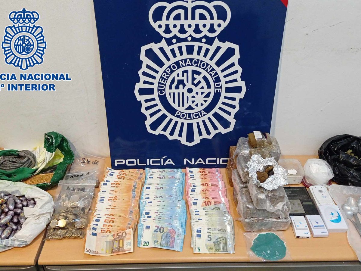 Hachís, cocaína y dinero en efectivo forman parte de la lista de incautaciones derivadas del caso