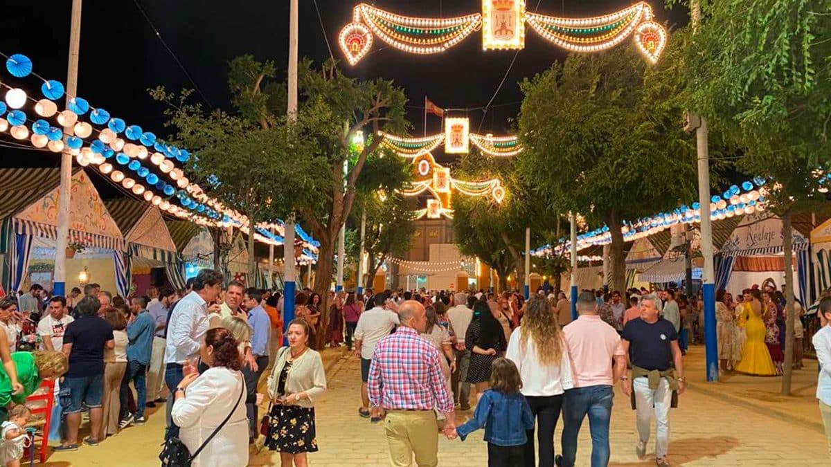 El albero de la Feria de Abril tiene origen alcalareño