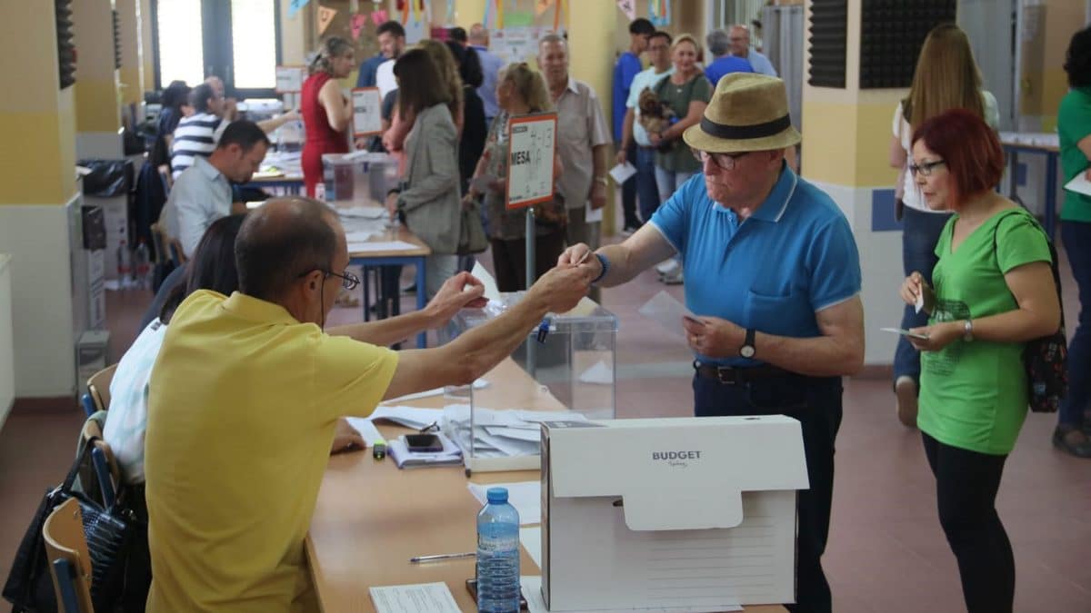 Colegio electoral en Alcalá de Guadaíra