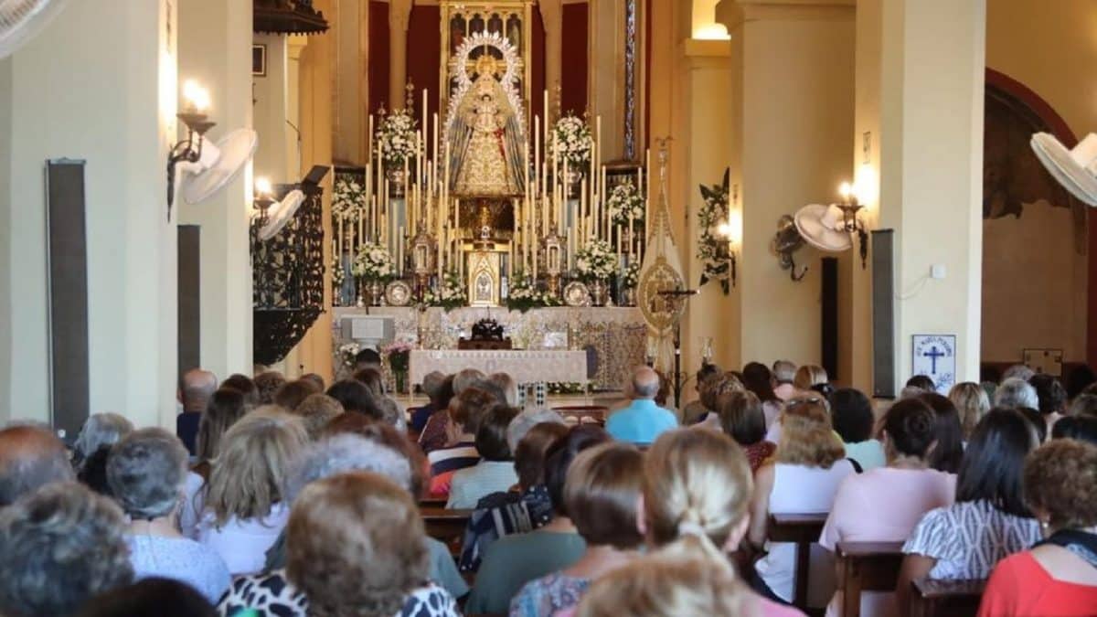 Cultos a la patrona alcalareña, Santa María del Águila Coronada
