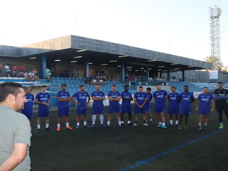 Jugadores y cuerpo técnico concentrados en el Ciudad de Alcalá