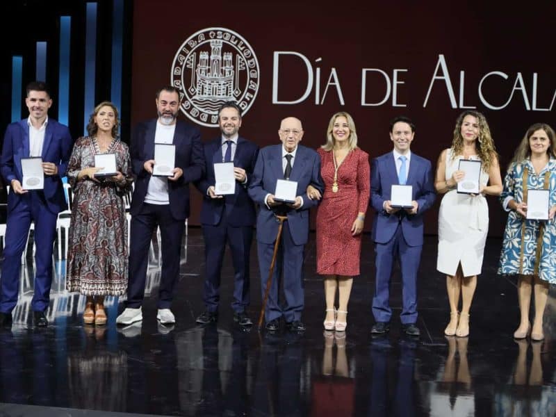 Premiados en la gala de 2022 junto a la aún alcaldesa Ana Isabel Jiménez