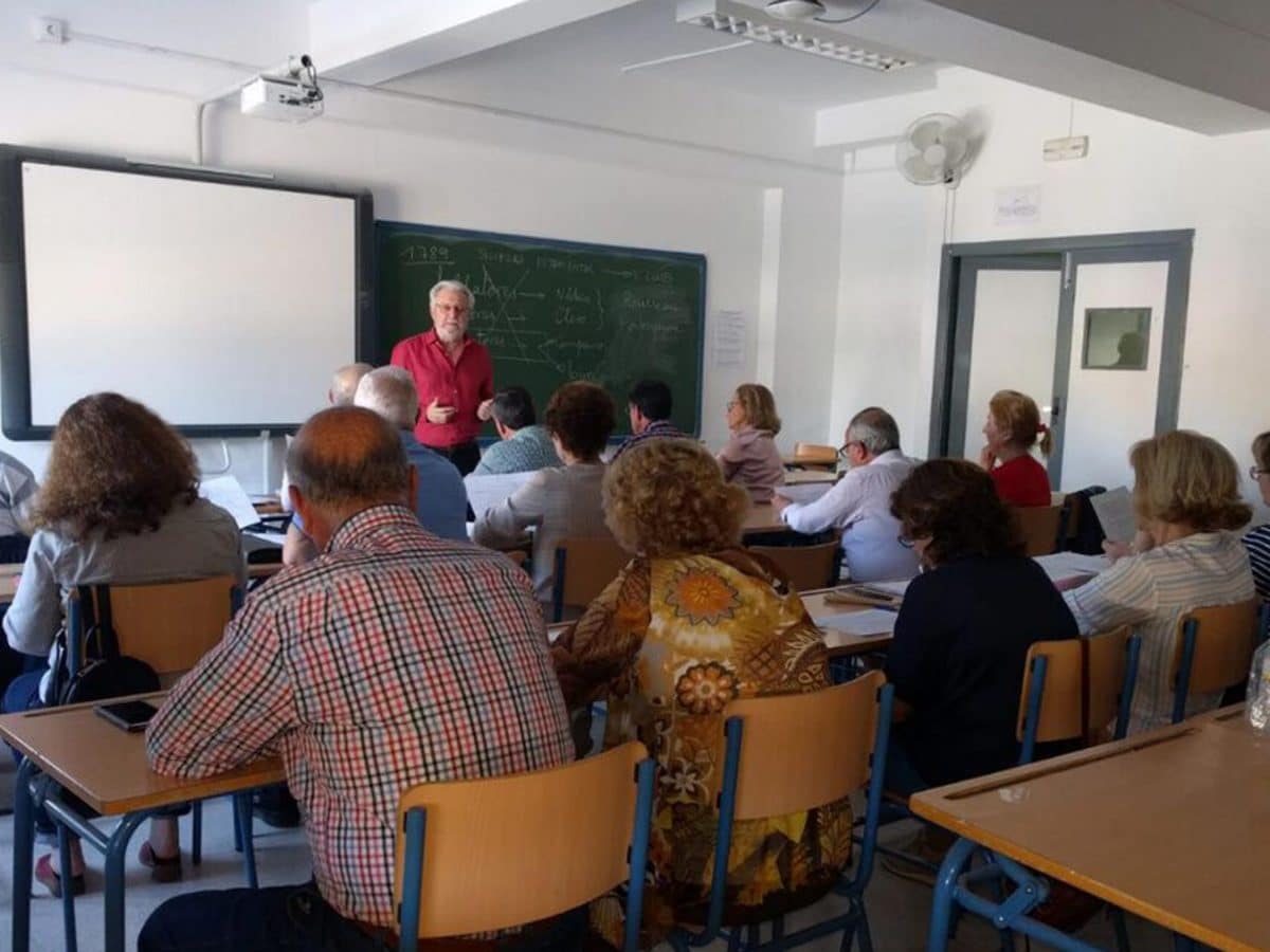 Imagen recurso del Aula Abierta de Mayores