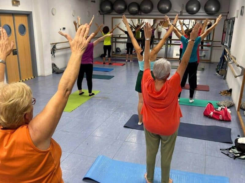 Contarán con una treintena de talleres de arte, manualidades, música, baile, deporte, salud, nuevas tecnologías, formación académica y apoyo escolar. - AYUNTAMIENTO DE ALCALÁ DE GUADAÍRA.