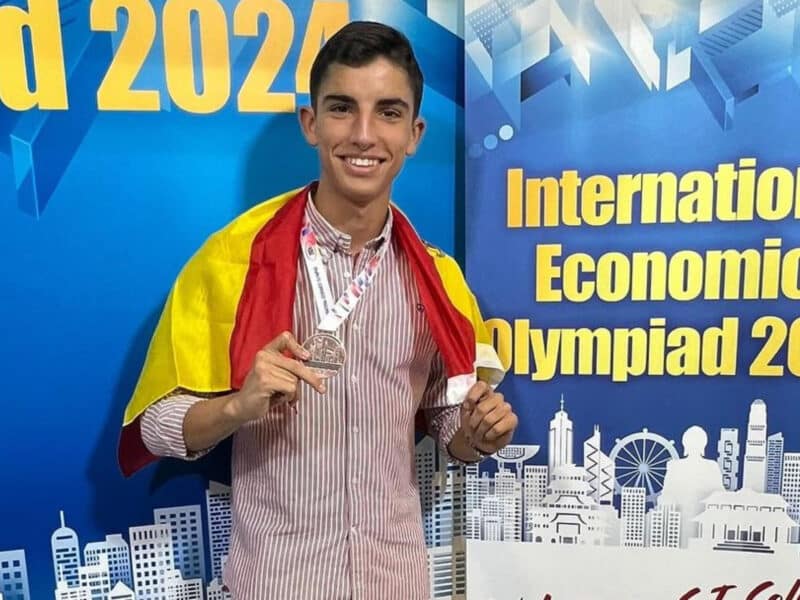 Alejandro Cid, alumno del IES Albero. @dpto_economiaiesalbero