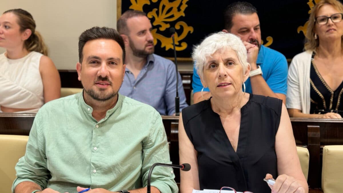 Christopher Rivas y Luisa Campos, portavoces de AxSí. LVA