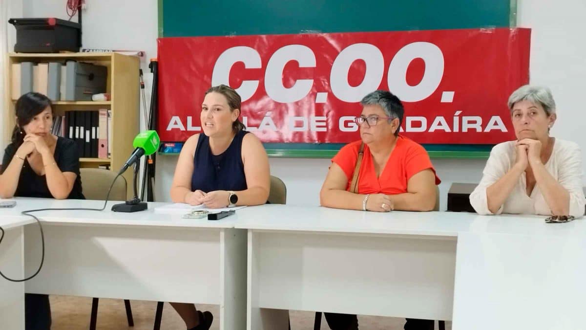 Rueda de prensa de la secretaria del Comité de Empresa de Atende, Noelia Pinzón / F.A.