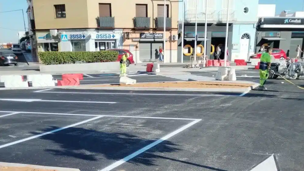Alcalá de Guadaíra abre el aparcamiento público en el tramo norte de la calle Silos tras el final de las obras. - ALCALÁ DE GUADAÍRA