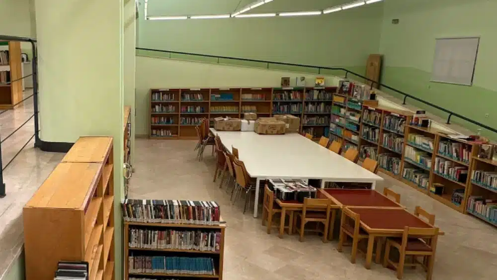 Biblioteca Casa de la Cultura. Lva