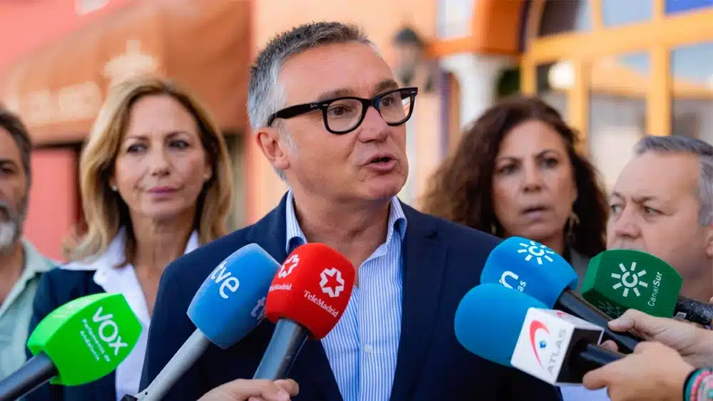 El portavoz del Grupo Parlamentario Vox en Andalucía, Manuel Gavira. - VOX