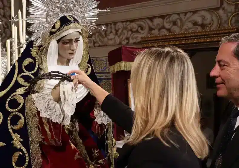 La Virgen de los Dolores recibe la Medalla de Oro de la Ciudad de Alcalá de Guadaíra (Sevilla). - AYUNTAMIENTO DE ALCALÁ DE GUADAÍRA