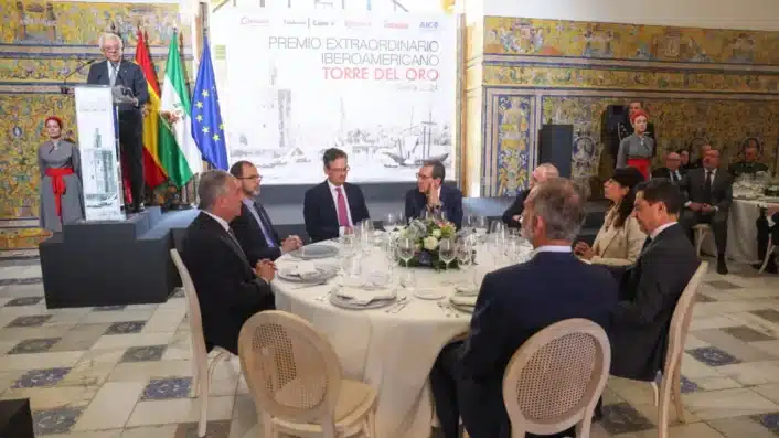 El rey Felipe IV en la comida del “Premio Extraordinario Iberoamericano Torre del Oro”. Casa Real