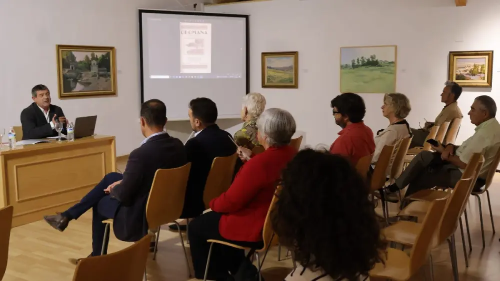 Conferencia de Marcos Fernández sobre la Revista Oromana / Cedida