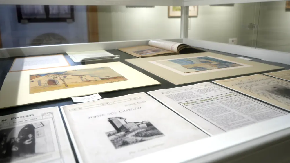 Exposición 100 años de la Revista Oromana / Álvaro Vázquez
