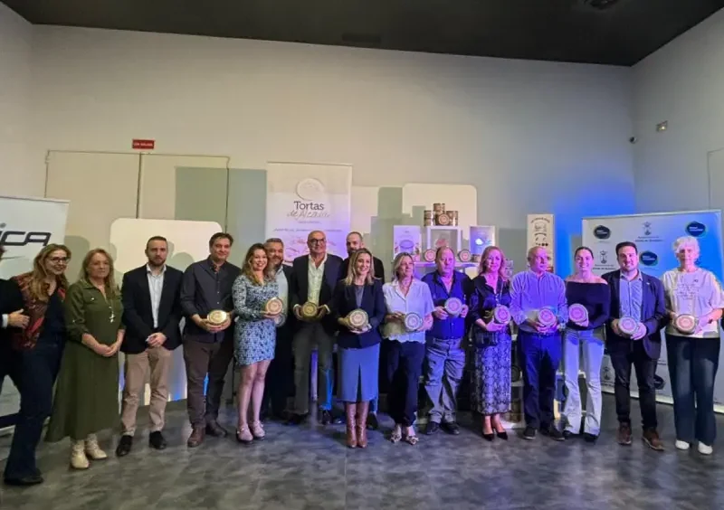 presentación lata tortas de alcalá