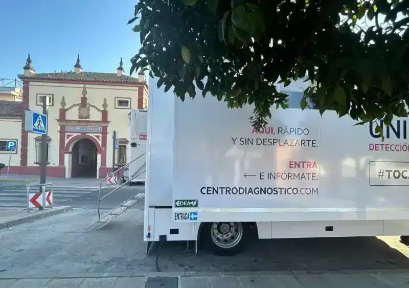 Unidad móvil en Alcalá. Lva