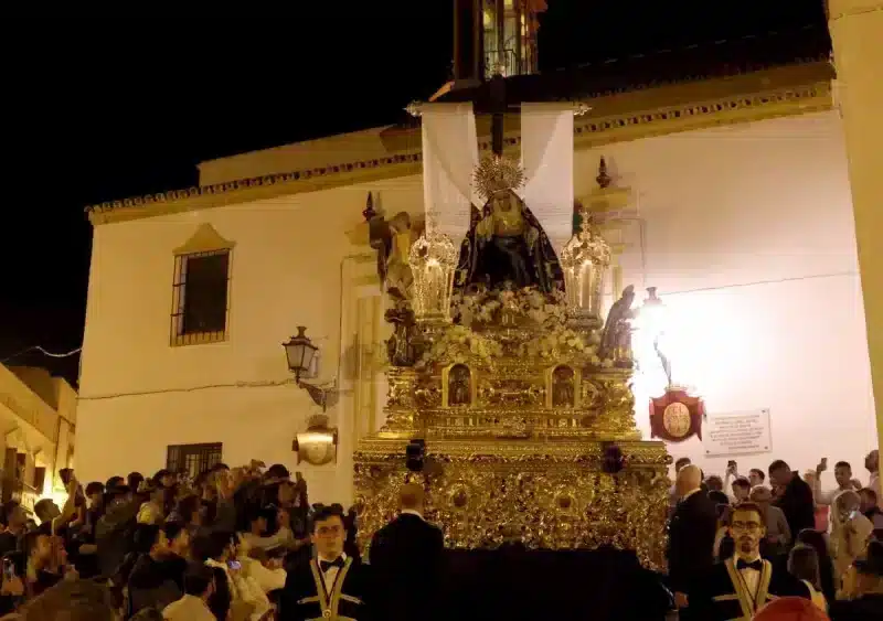 Imagen de la procesión extraordinaria de la Virgen de los Dolores