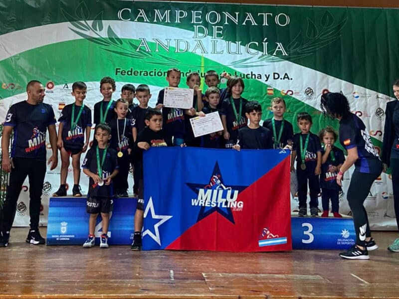 El Club de Luchas Olímpicas Milu consigue 97 medallas en el Campeonato de Andalucía