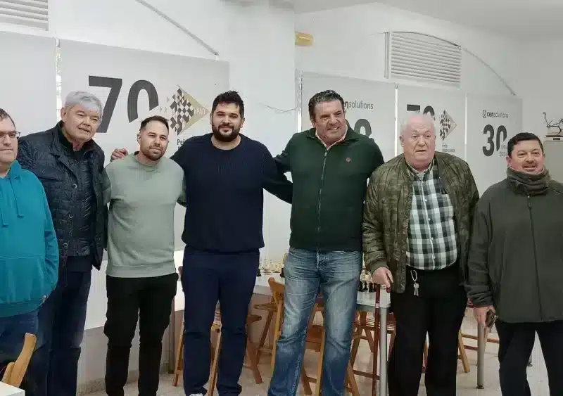 Equipo de la Peña Ajedrecística Oromana campeón de la Supercopa de Sevilla