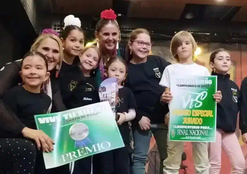 Varios de los premiados. Lva