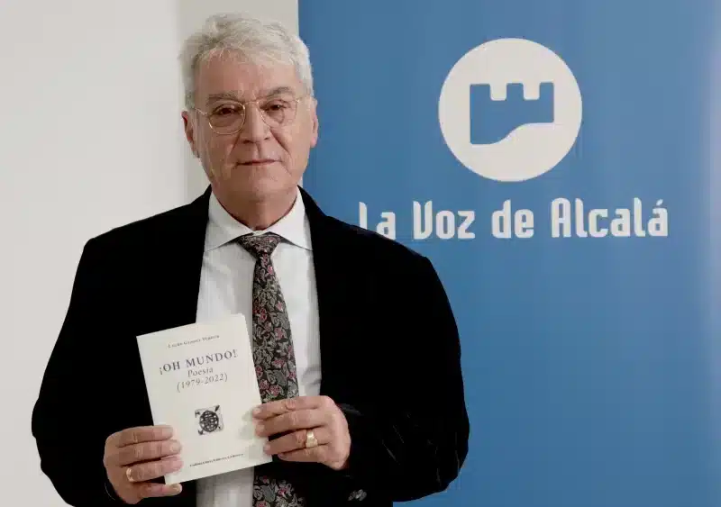 Lauro Gandul durante la entrevista en la redacción de La Voz de Alcalá. Coral Gata