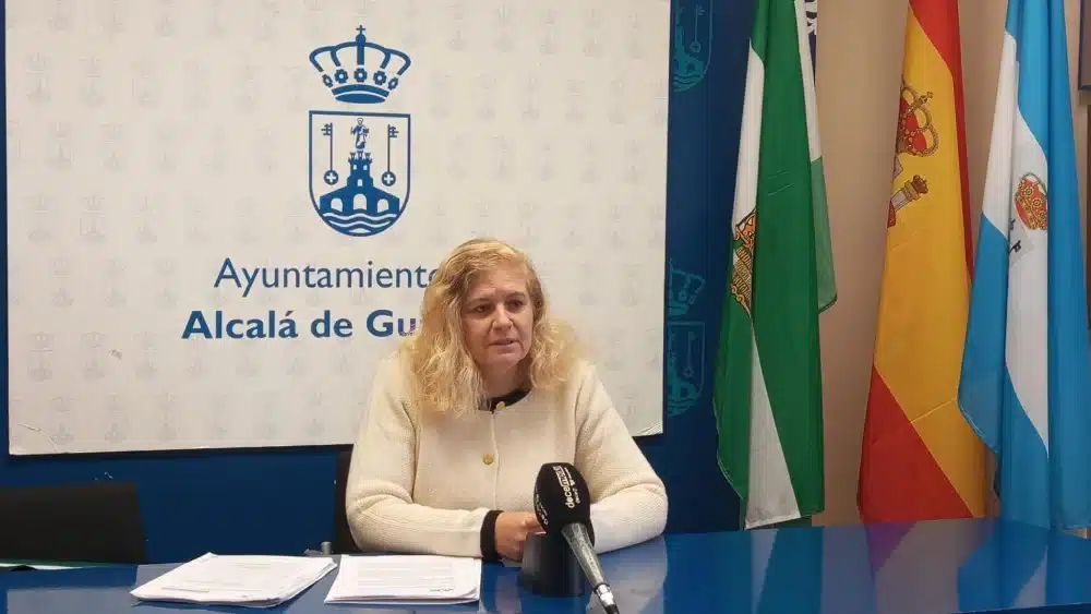 Carmen Loscertales, concejal de Vox en el Ayuntamiento de Alcalá. LVA