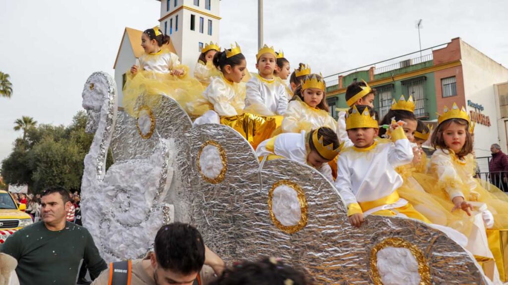 cabalgata reyes magos alcalá 2025