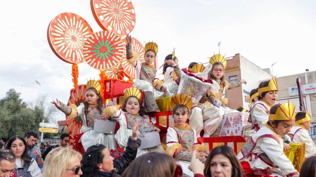 cabalgata reyes magos alcalá 2025