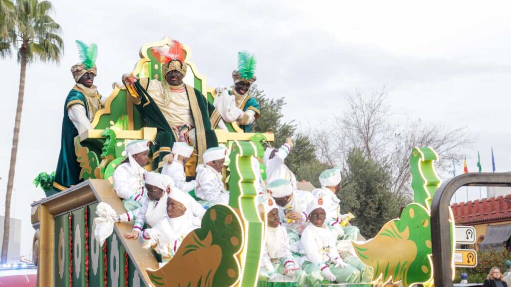 cabalgata reyes magos alcalá 2025