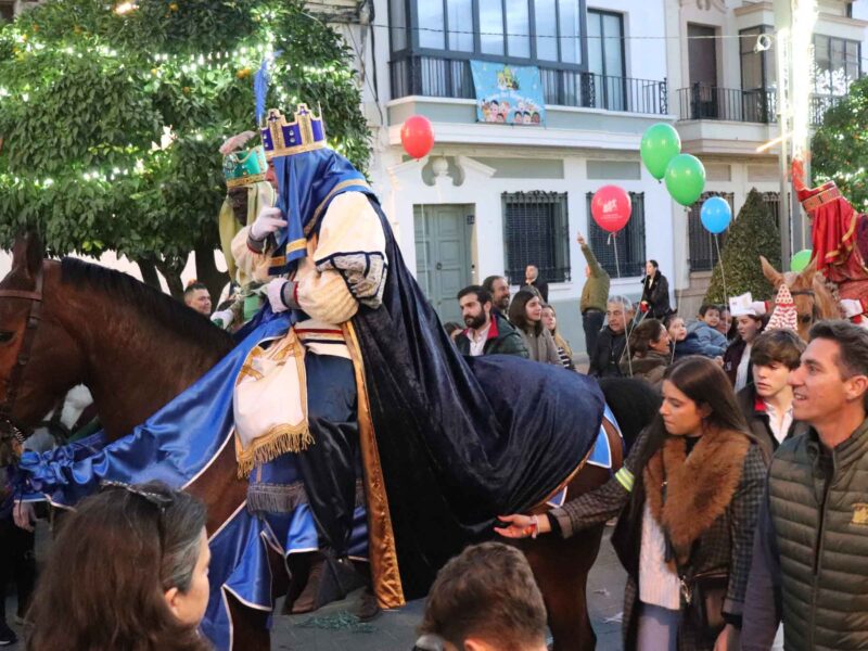 cabalgata reyes magos alcalá 2025