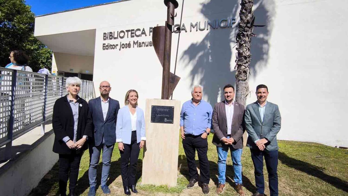 Alcalá celebra el Día del Libro homenajeando a Cervantes con una escultura de Rafael Cerdá