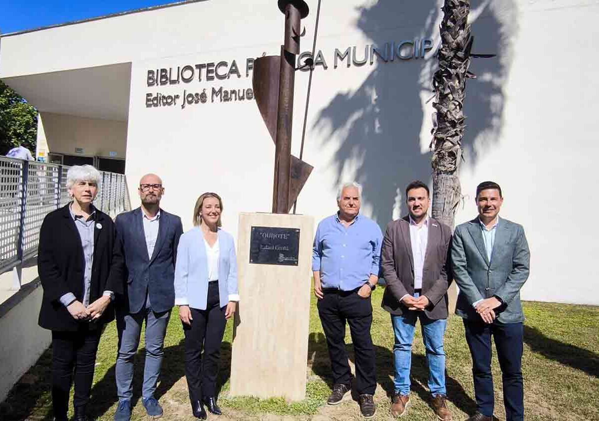 Alcalá celebra el Día del Libro con un homenaje a Miguel de Cervantes con una escultura de Rafael Cerdá - AYTO.DE ALCALÁ