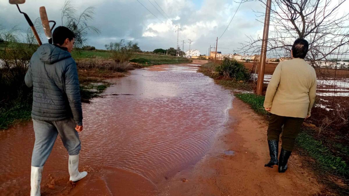 Incomunicados en el camino de Santa María