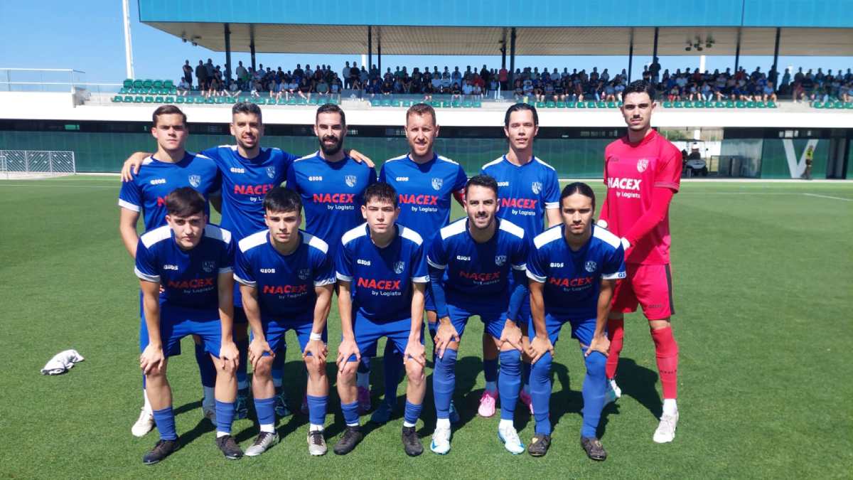 La plantilla del CD Alcalá en el partido ante el Real Betis «C». Cedida