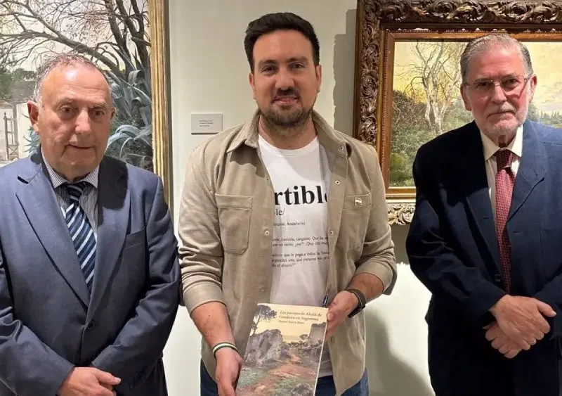 Libro presentado por Cristhopher Rivas