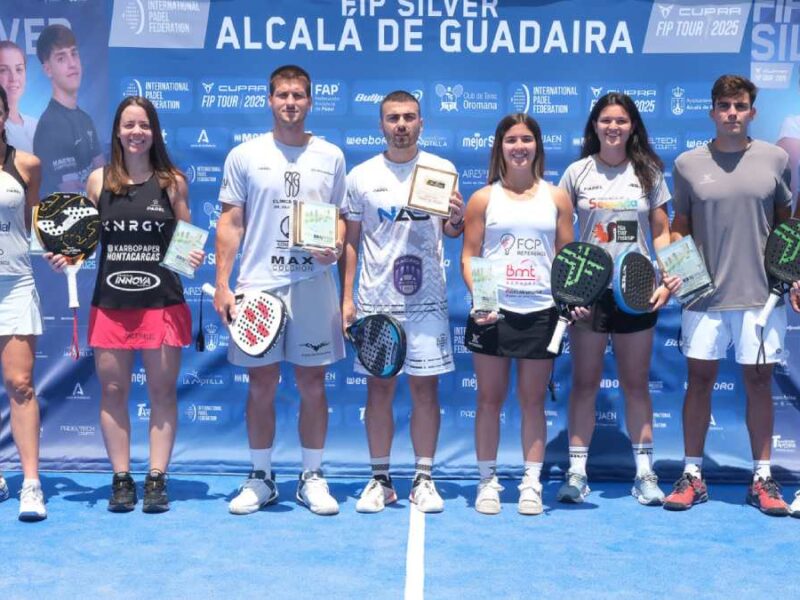 Entrega de trofeos de la nueva edición del FIP Silver Andalucía de pádel. Lva