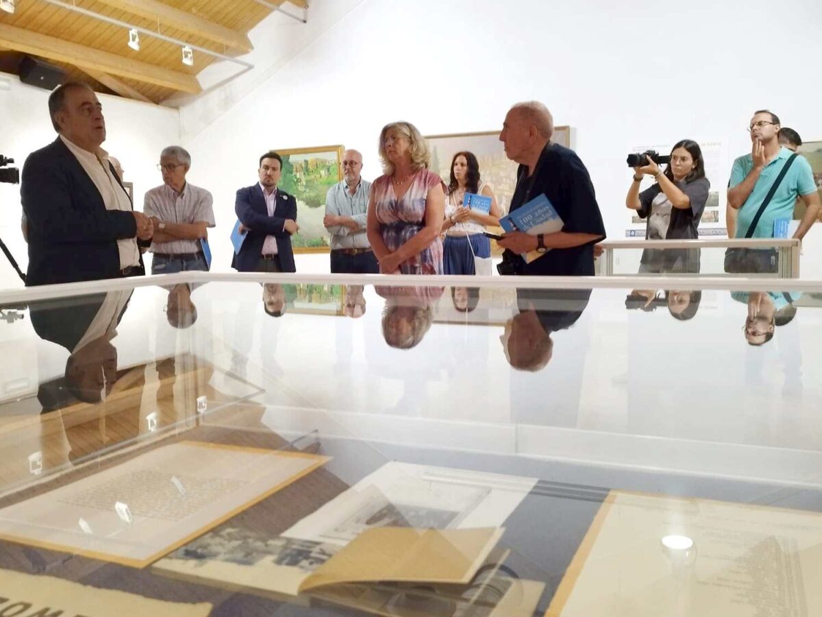 Inauguración de la exposición Alcalá de Guadaíra 100 años de Ciudad en el Museo - F.A.