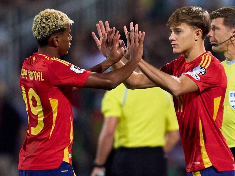 Jesús Rodríguez sustituyó a Lamine Yamal en su debut con la absoluta