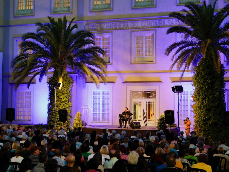 Constantini abrió el ciclo de Música en el Patio - Agustín Hurtado