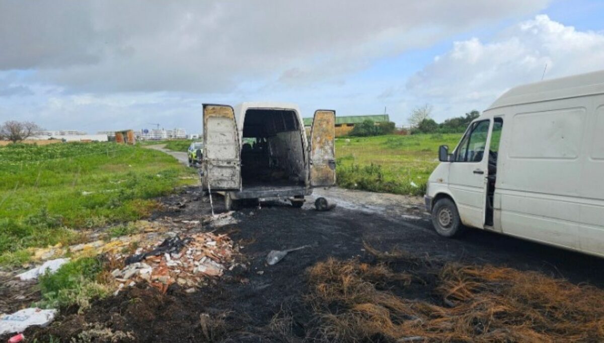 Alcalá de Guadaíra intensifica la lucha contra los delitos medioambientales y los vertidos ilegales en sus parques empresariales